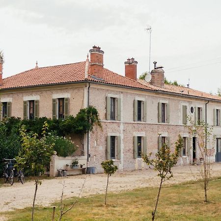 Villa 2 Pas Sages La Roche-Chalais Екстер'єр фото